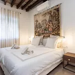 度假居 Home2book Stunning Design House